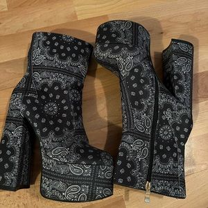black bandana platform heels size 7